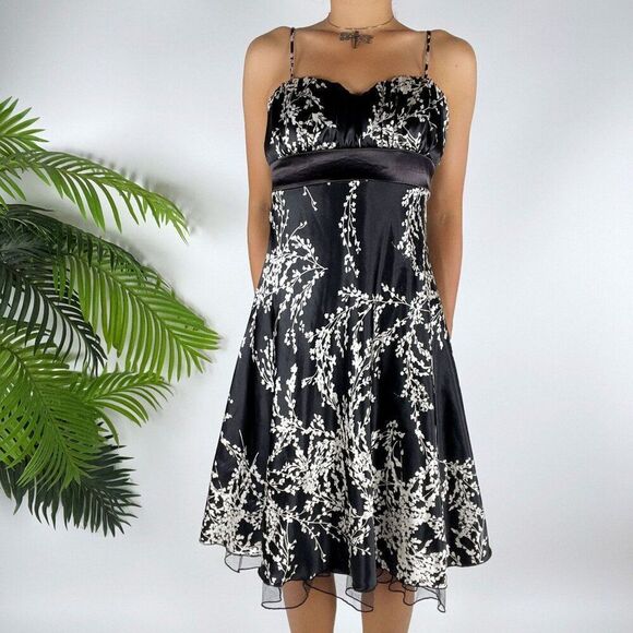 Vintage Y2K Black & White Floral Fairy Grunge Knee Length Babydoll Dress / L - Picture 3 of 8